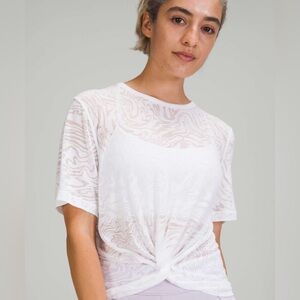 Lululemon Crescent Tee Veil White Size 6 Sheer